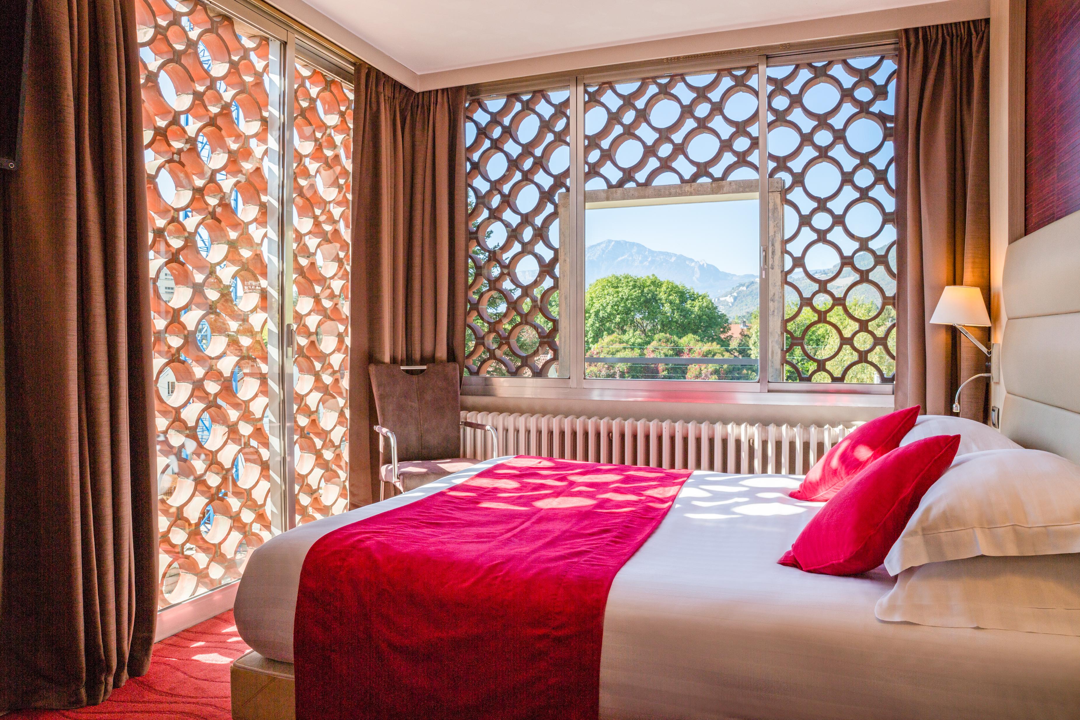 Hotel Les Trois Roses, Meylan Grenoble Exteriér fotografie