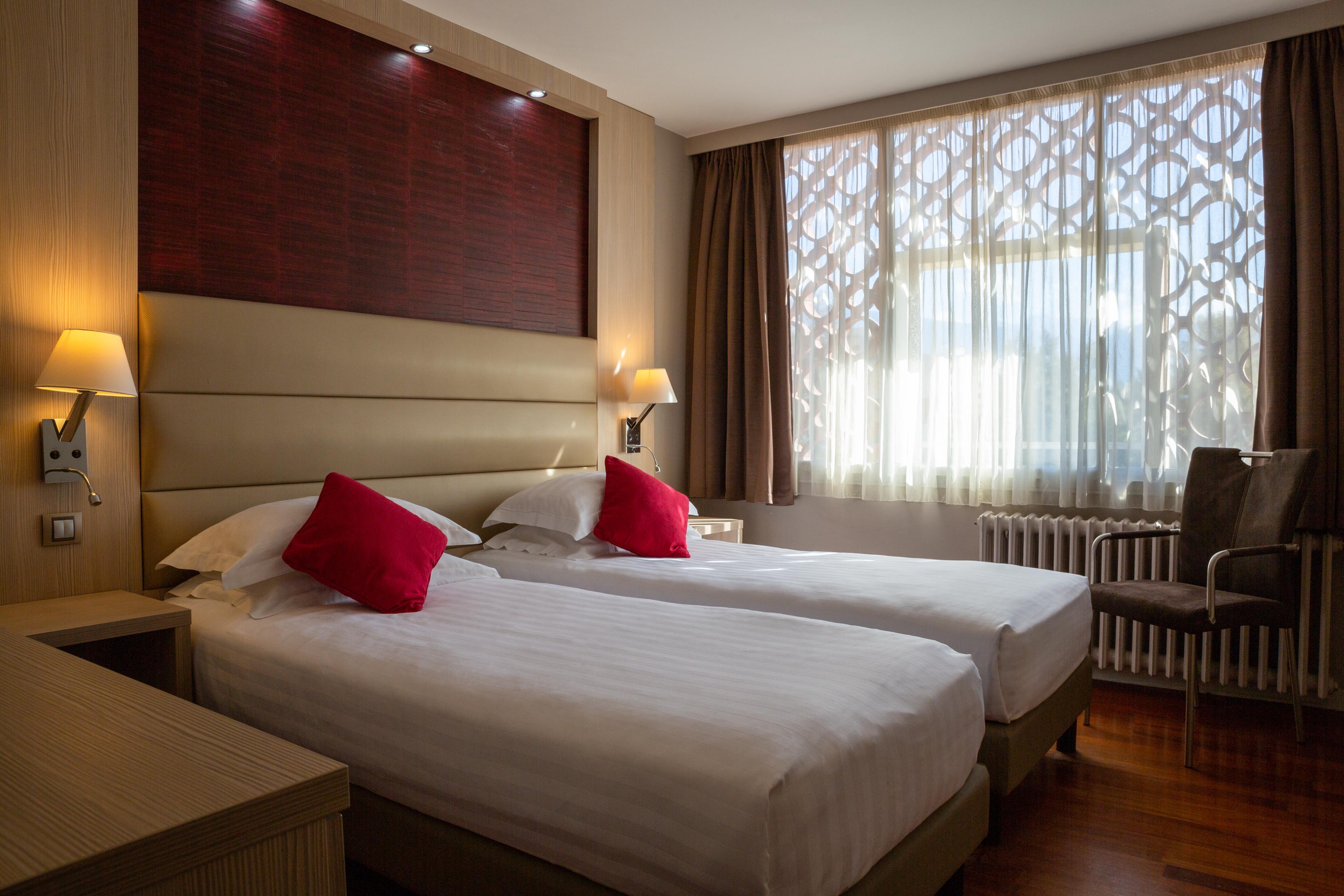 Hotel Les Trois Roses, Meylan Grenoble Exteriér fotografie