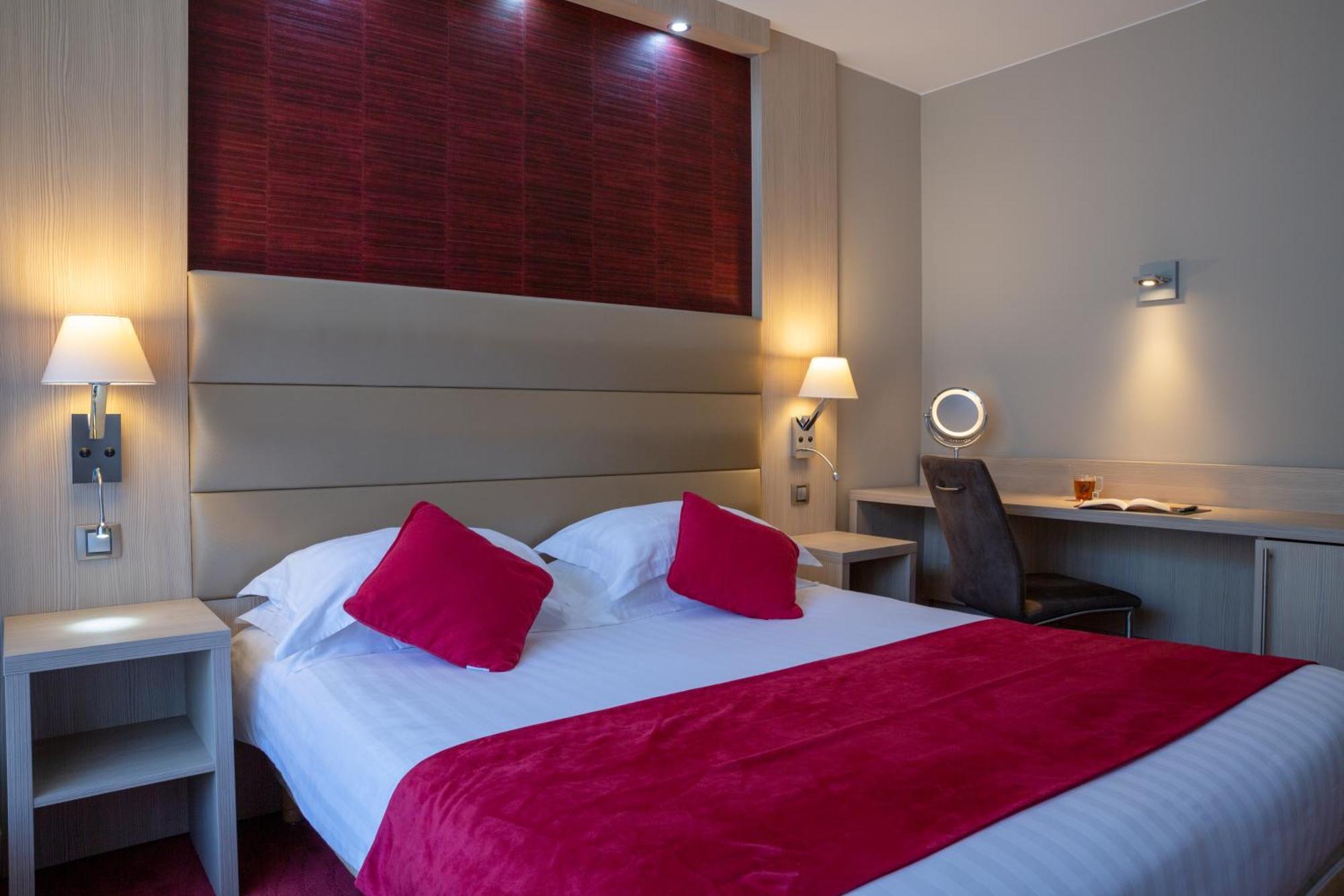 Hotel Les Trois Roses, Meylan Grenoble Exteriér fotografie