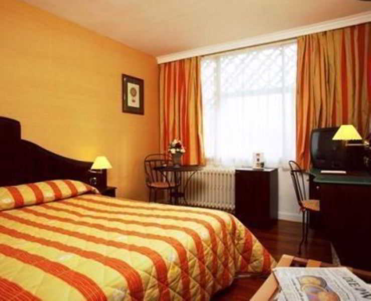 Hotel Les Trois Roses, Meylan Grenoble Pokoj fotografie